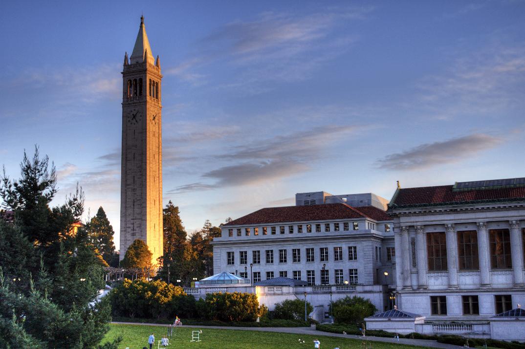 カリフォルニア大学バークレー校（UCバークレー）（University of California-Berkeley）（Berkeley、カリフォルニア州）