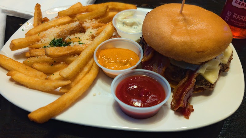 Cypress Street Pint & Plate photo 4