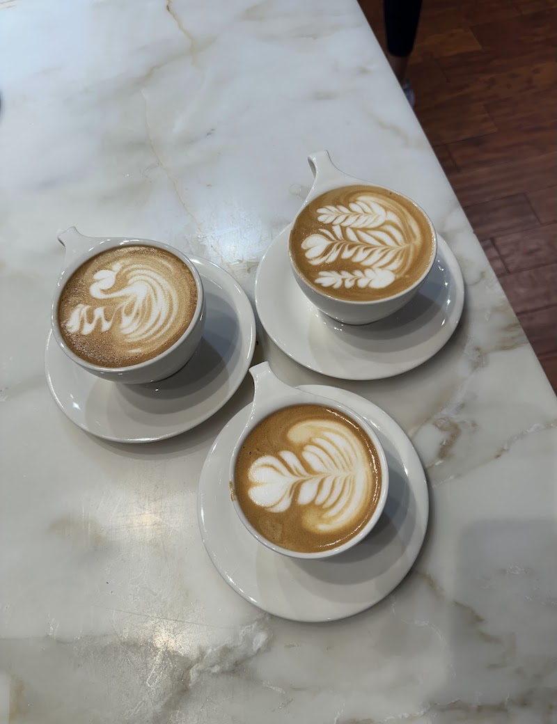 Mad Dogs & Englishmen Coffee Bar photo 3