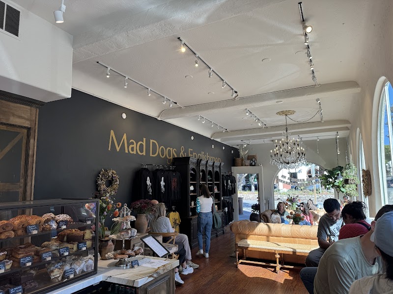 Mad Dogs & Englishmen Coffee Bar photo 4