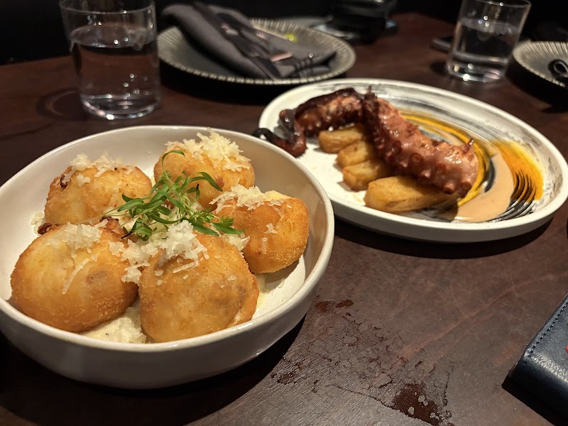 Meninas Grill photo 10