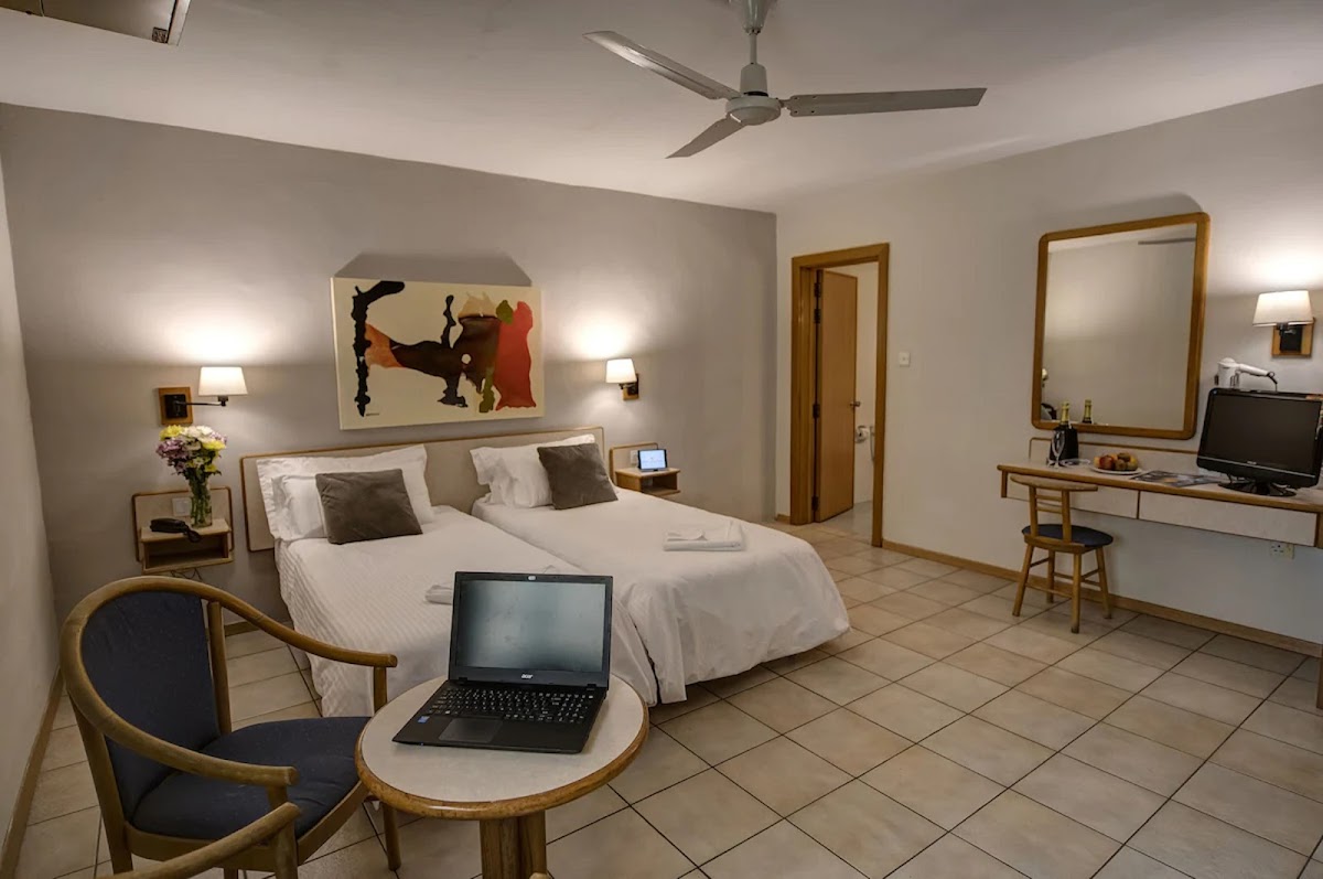 Sliema Chalet Hotel, Sliema, Malta — photo 2 of 8