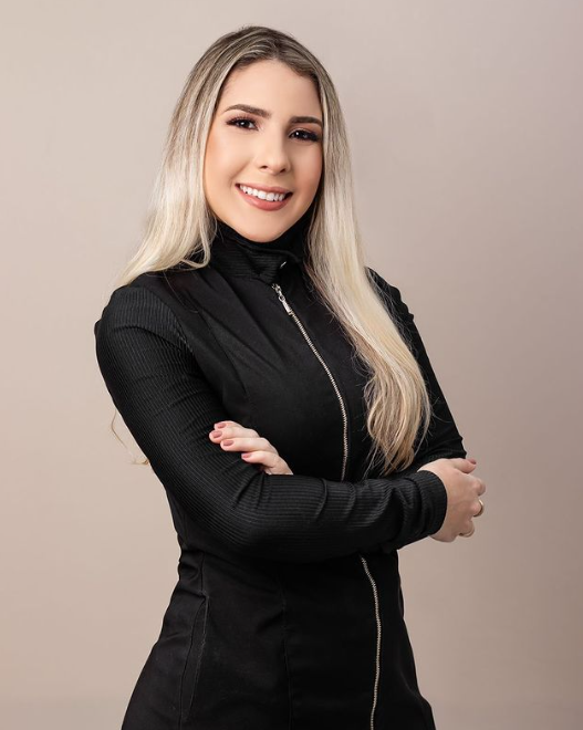 Dra. Daniela Barbosa | Implantes Dentários | Salvador | Clinica Odontológica - foto 4