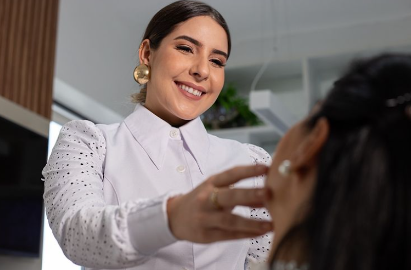 Dra. Daniela Barbosa | Implantes Dentários | Salvador | Clinica Odontológica