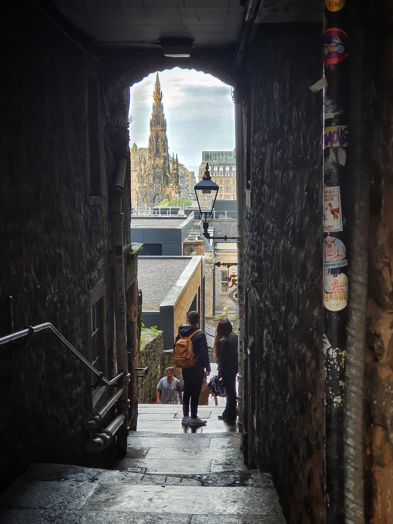 Edinburgh's Secret Closes and Hidden Courtyards