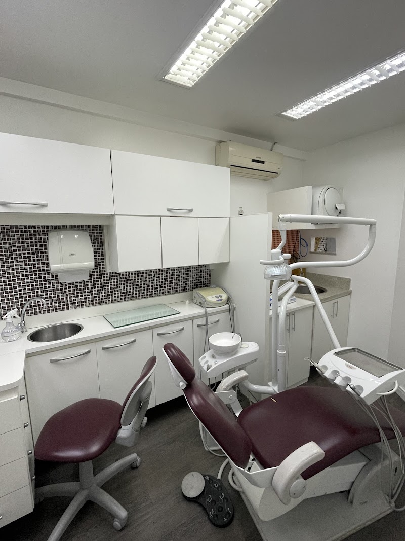 Dentista Recreio dos Bandeirantes | Ortodontista | Consultório Odontológico Dra. Taís Ariane | - foto 1