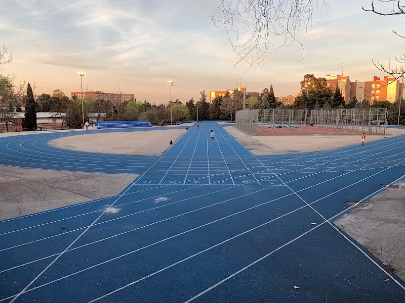 Pista de Atletismo Suanzes-daniel "pegasito" Guzmán Álvarez