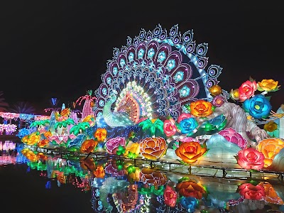 Dubai Garden Glow - Dinosaur Park & Fantasy Park