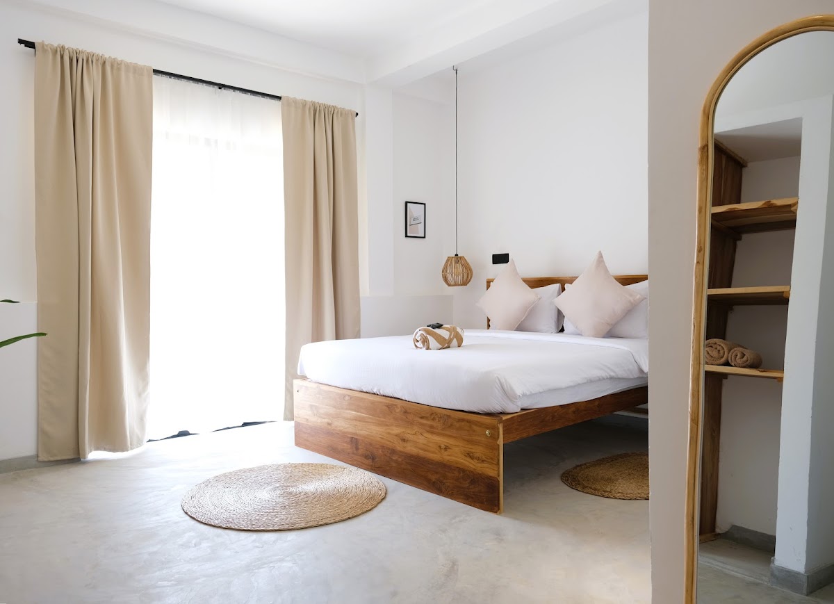 Oasia Boutique Surf House — 3