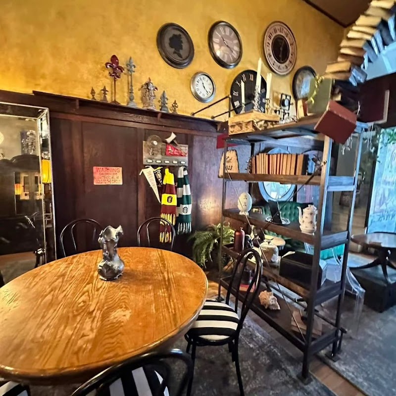 Le Cirque Cafe & Confectionary at The Lebanon Mercantile photo 4