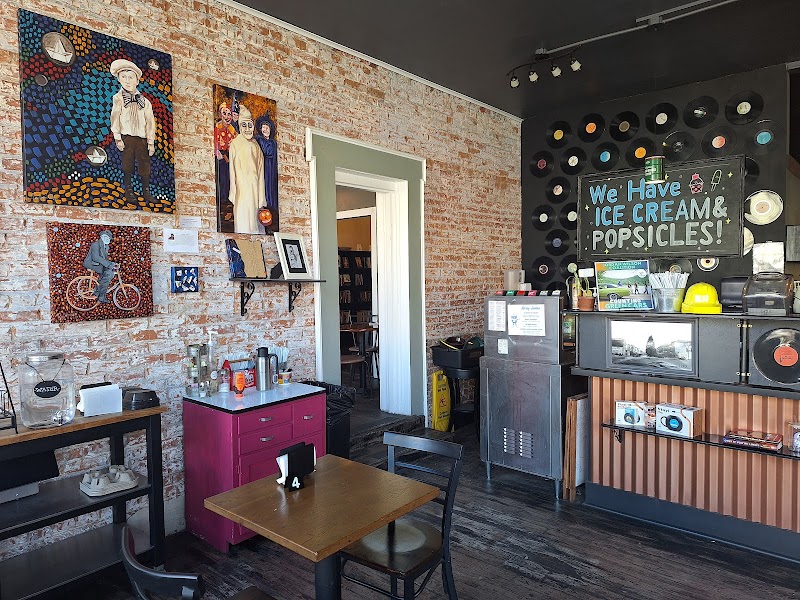 Analog Coffee & Records photo 3