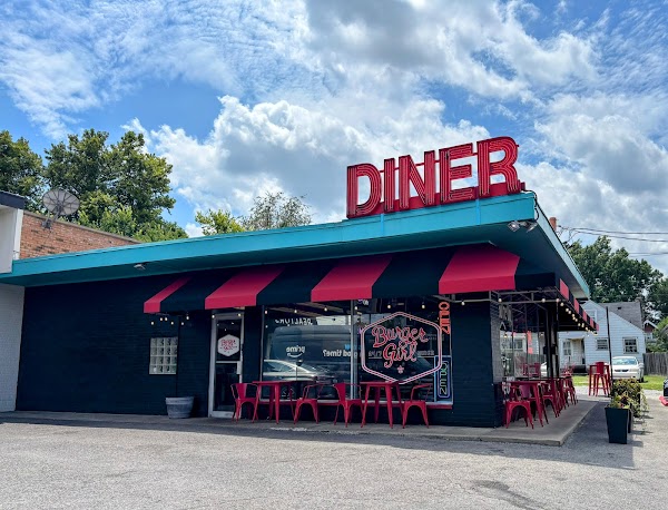 BURGER GIRL DINER exterior