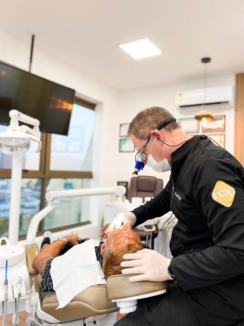 Top Implantes Odontologia - Dentista Barra da Tijuca - foto 3