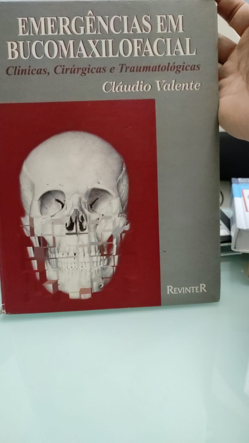 Dr. Flavio Portugal - Implante Dentário em Volta Redonda - foto 5