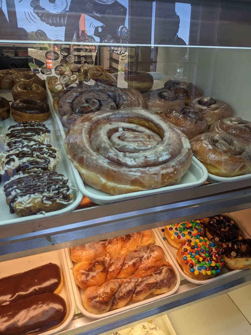 Momo's Donuts photo 3