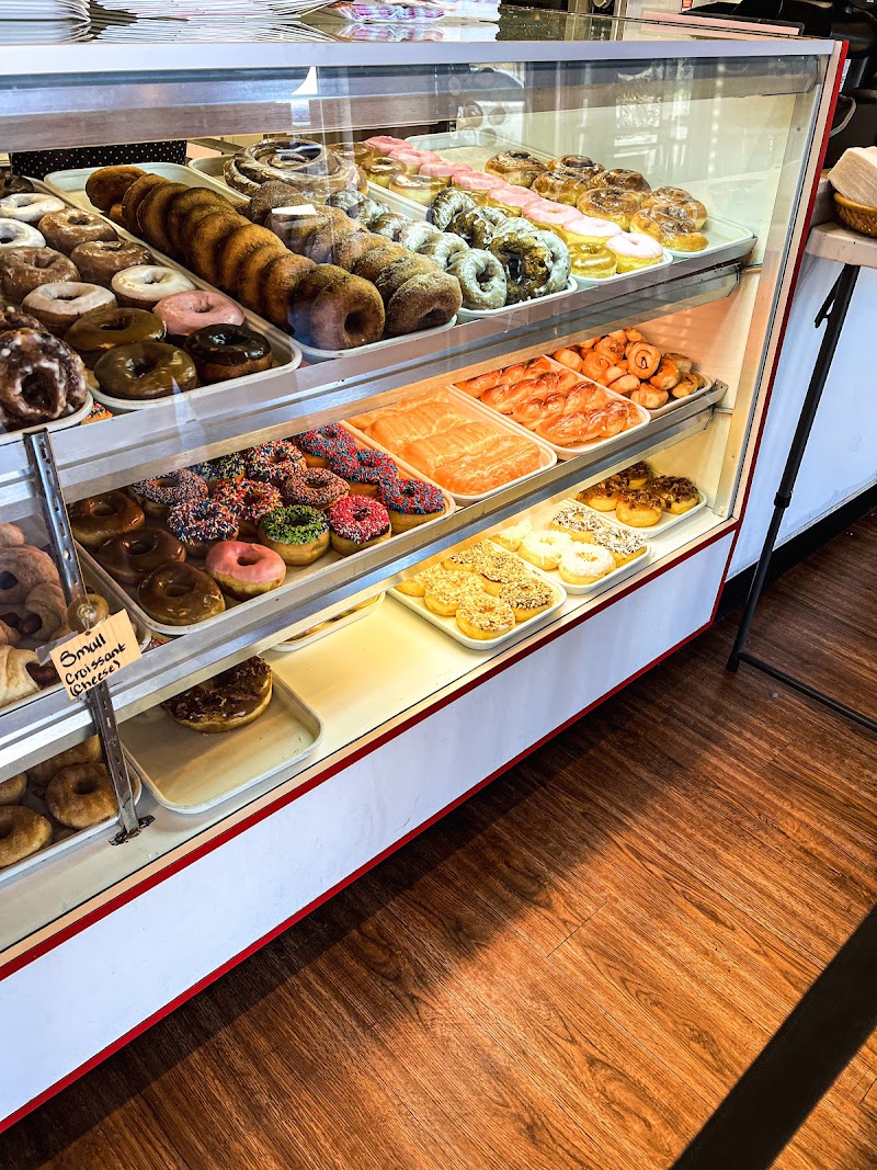 Momo's Donuts photo 3