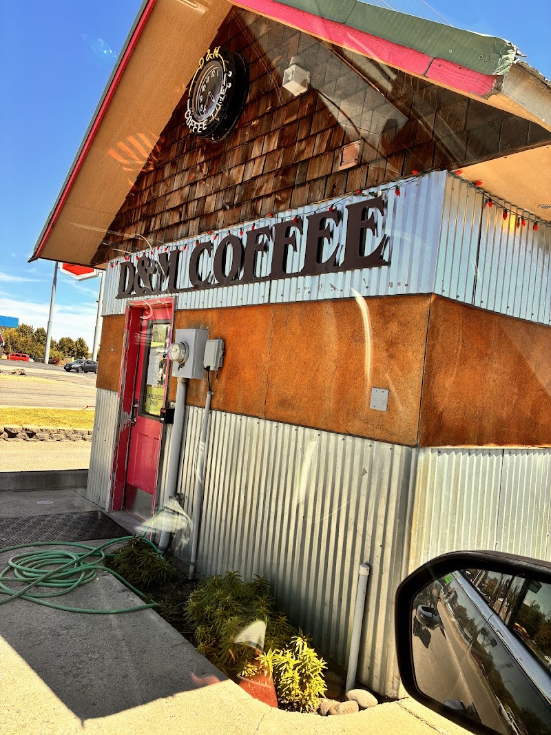 D & M Coffee Canyon photo 2