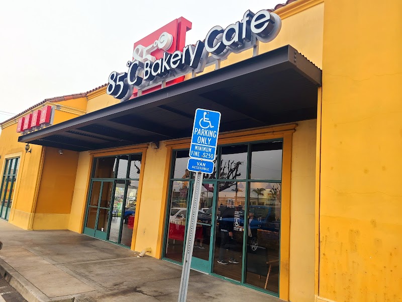 85°C Bakery Cafe - Torrance photo 4