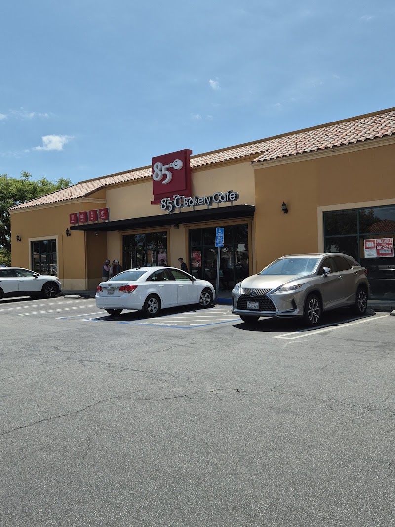 85°C Bakery Cafe - Torrance photo 4