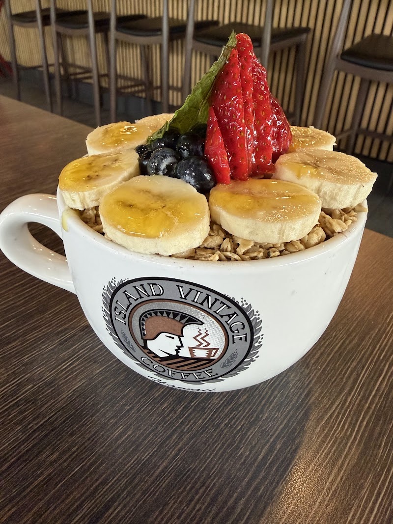 Island Vintage Coffee and Wine Bar Kapolei photo 4