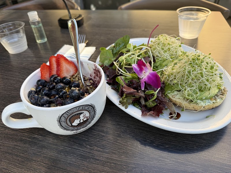 Island Vintage Coffee and Wine Bar Kapolei photo 2