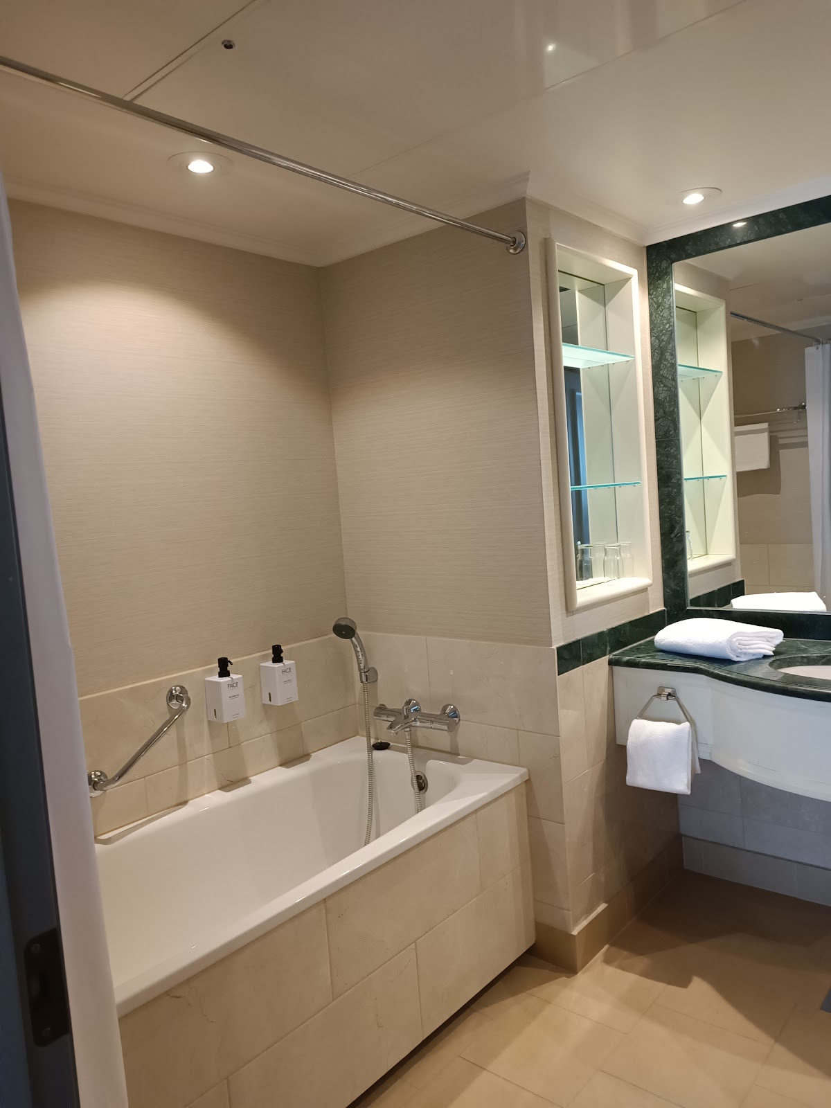 Scandic Park Helsinki, dog-friendly hotel, photo 3