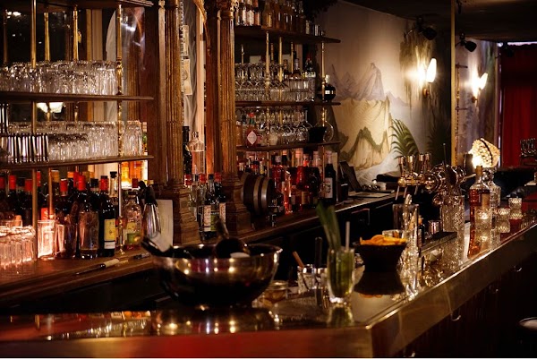 Isadora Cocktail Bar 1