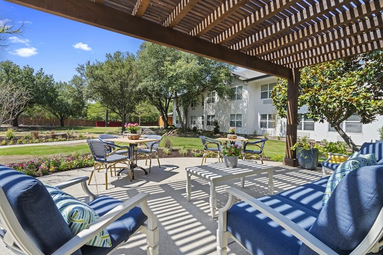 The Grove on Forest Lane