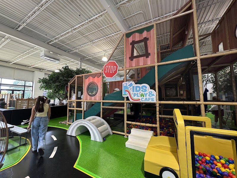 Kids Play & Cafe Easley photo 3