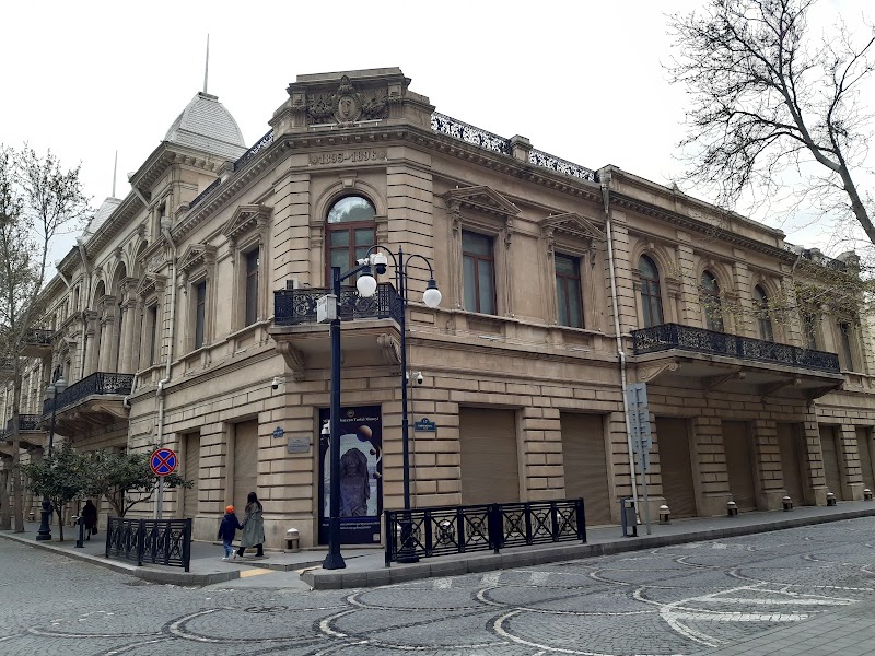 Национальный Музей Истории Азербайджана