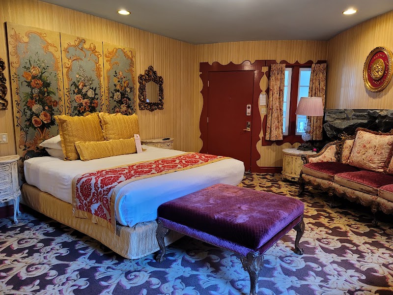 Madonna Inn photo 2