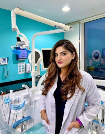 Dr.Sidra Khan | Dentist | Implantologist | Invisalign provider