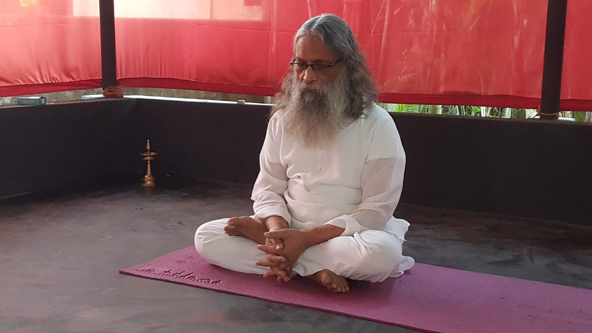 School of Santhi - Traditional Yoga School