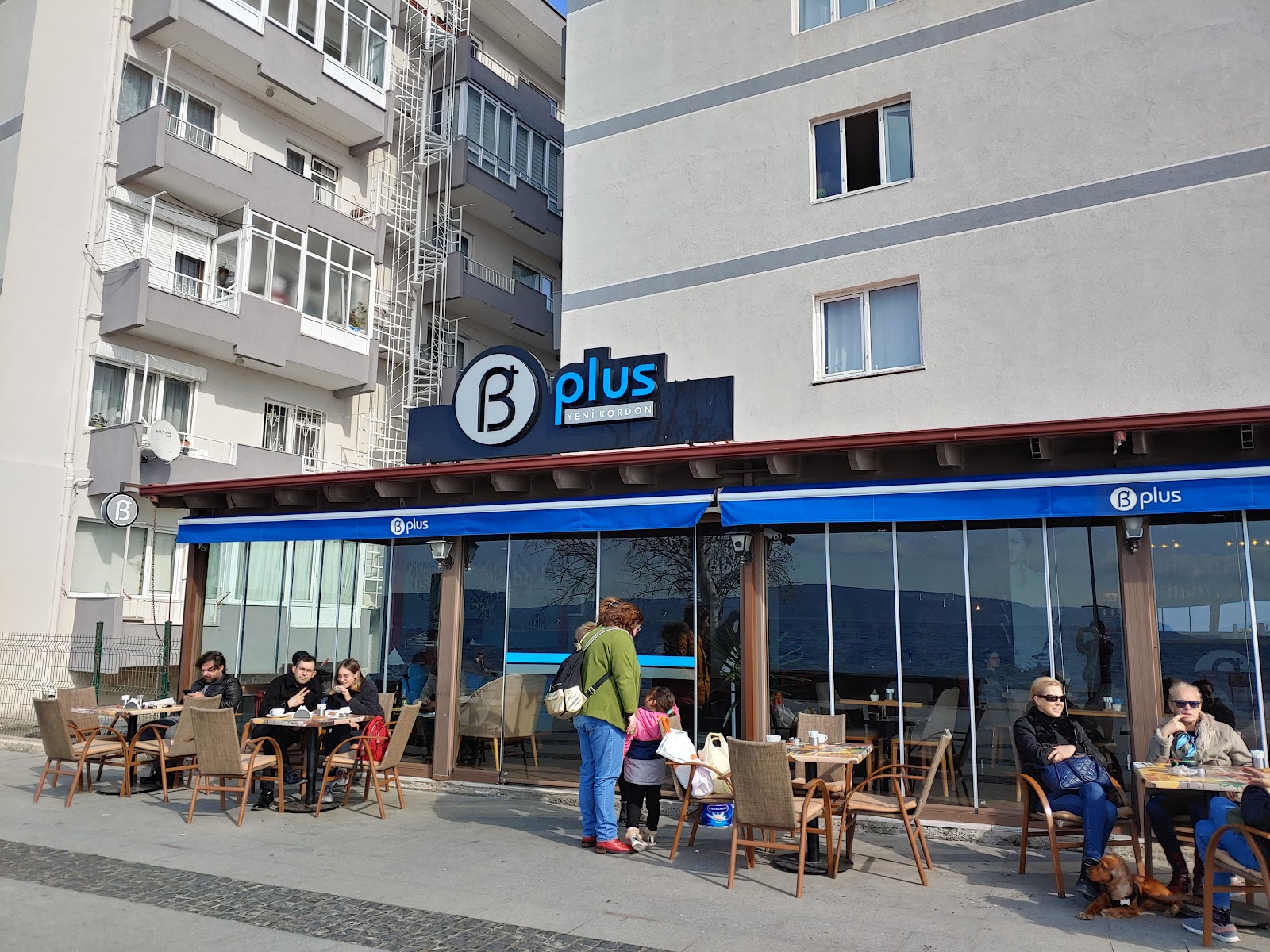 B PLUS mekanı