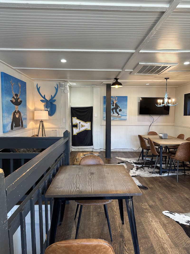 blue deer on king photo 4