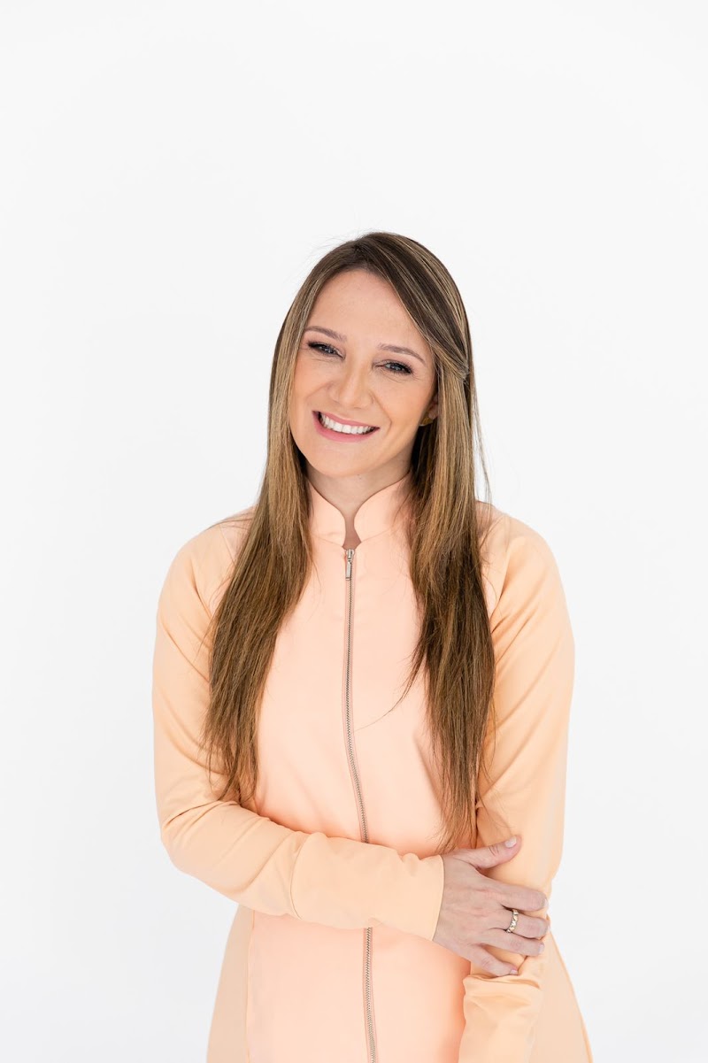 Dra. Mariana Perez - Odontopediatria e Ortodontia - foto 2