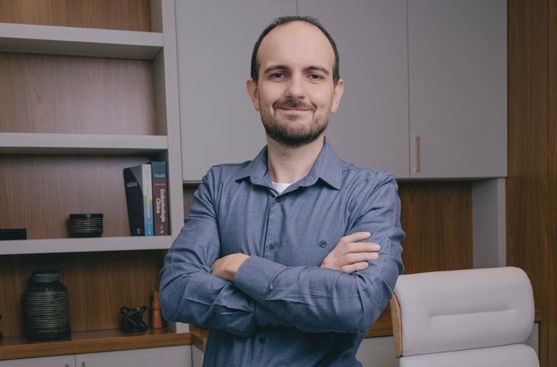 Dr Cassio correção de deformidades ortopédicas - ortopedista adulto e infantil / pediátrico