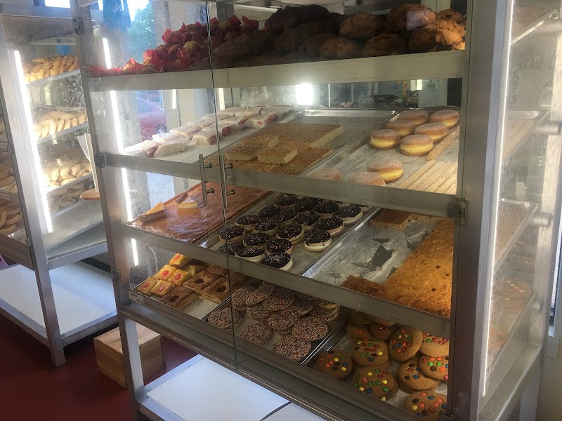 El Chimal Bakery photo 1