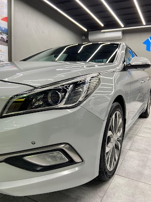 مركز سحابة محترفة ( cloud touch ) لخدمة السيارات