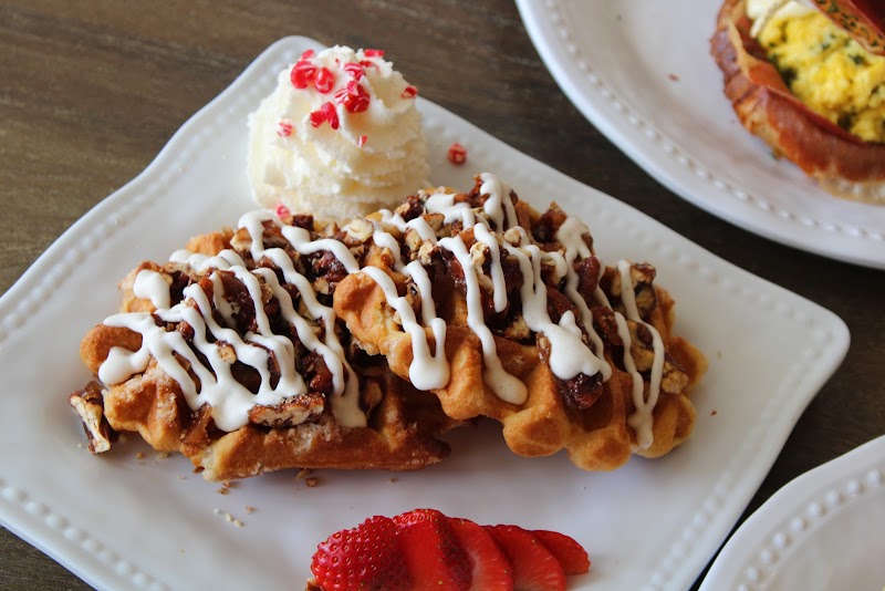 Le Petit Paris Café Atlantic Beach photo 2