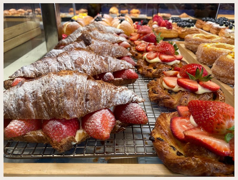 Paris Baguette photo 2