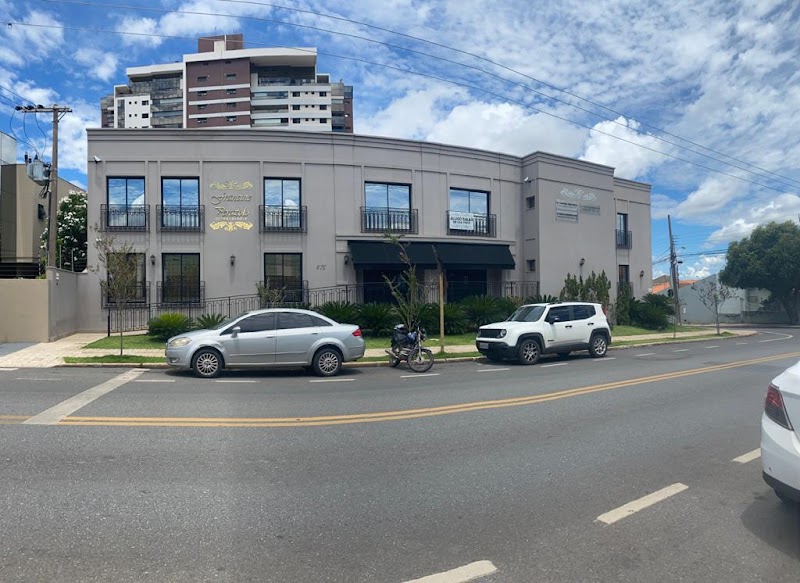 Dra. Katia Boaventura Dentista em Cuiabá | Facetas em resina | Reabilitação Oral | Estética Dental | Implantes - foto 5