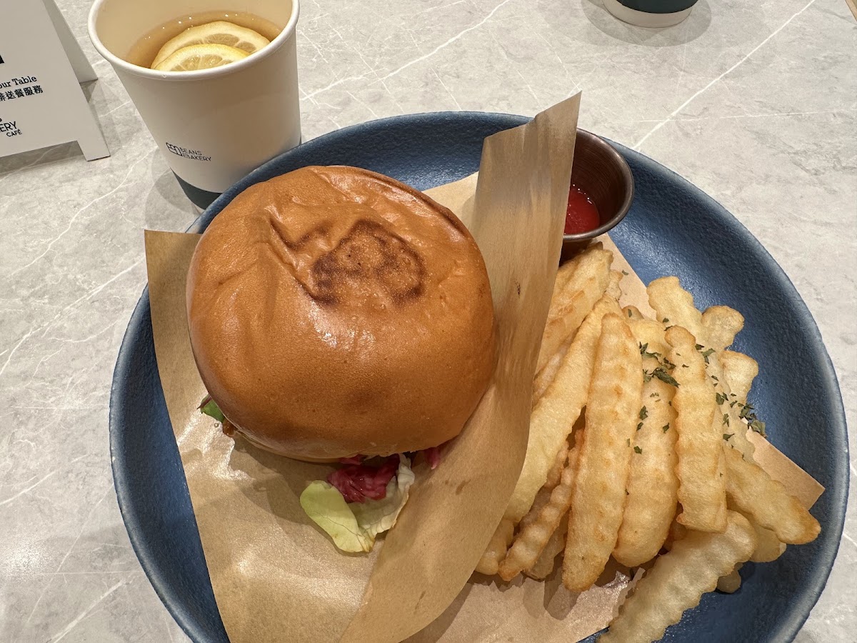 Beans Bakery Cafe (將軍澳中心) — photo 8