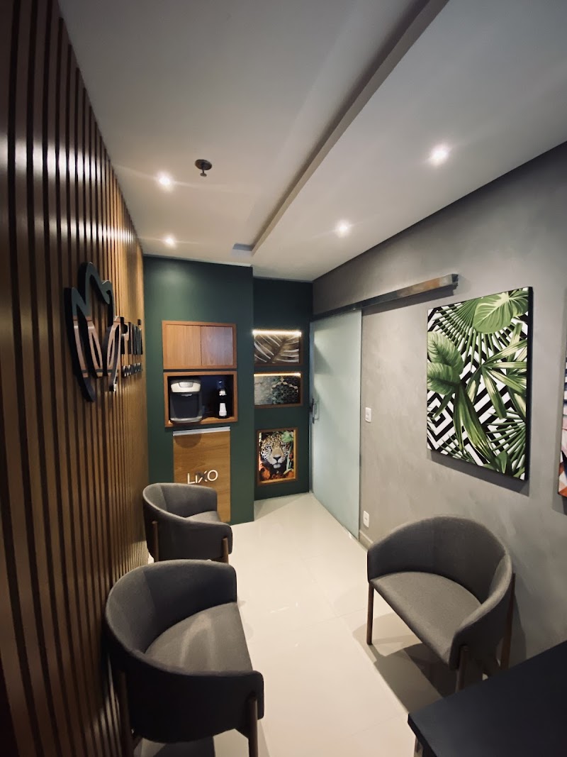 Dr. Pedro Saimon - Implantodontia e Estética Dental