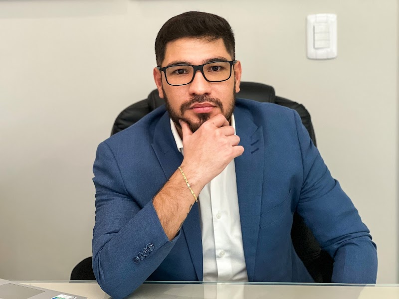 Dr. Pedro Saimon - Implantodontia e Estética Dental - foto 3