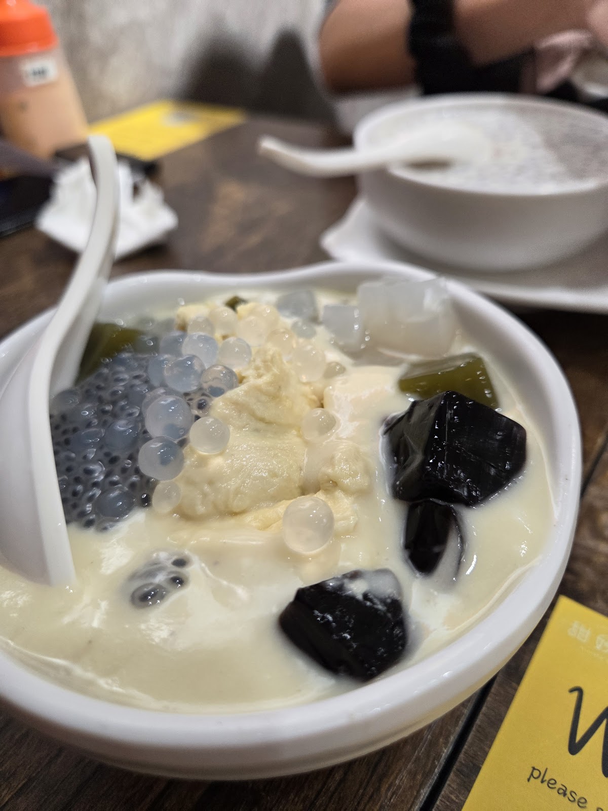 Auntie Sweet Dessert (Tin Hau) — photo 6