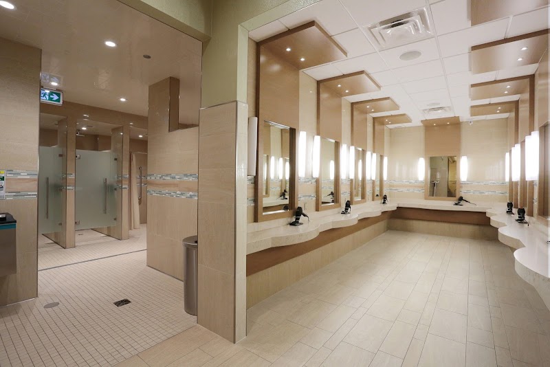 MOVATI Athletic Windsor photo 4