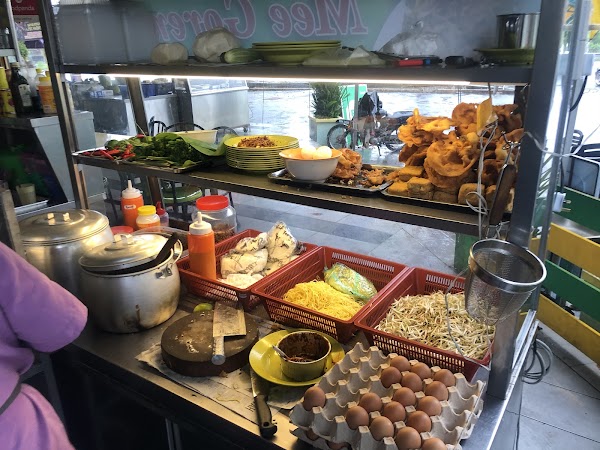 Restoran Nasi Lemak Royale - Photo 1