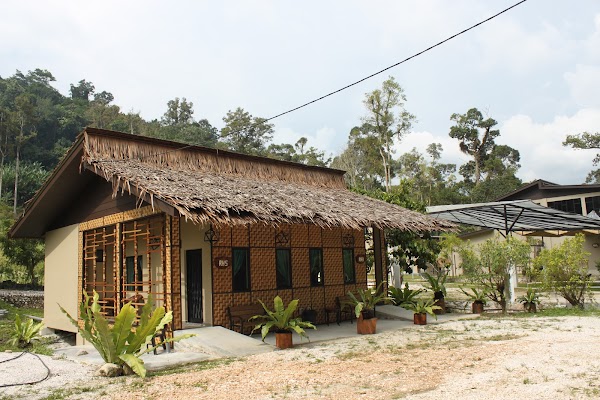 Adeline Rest House - Photo 1