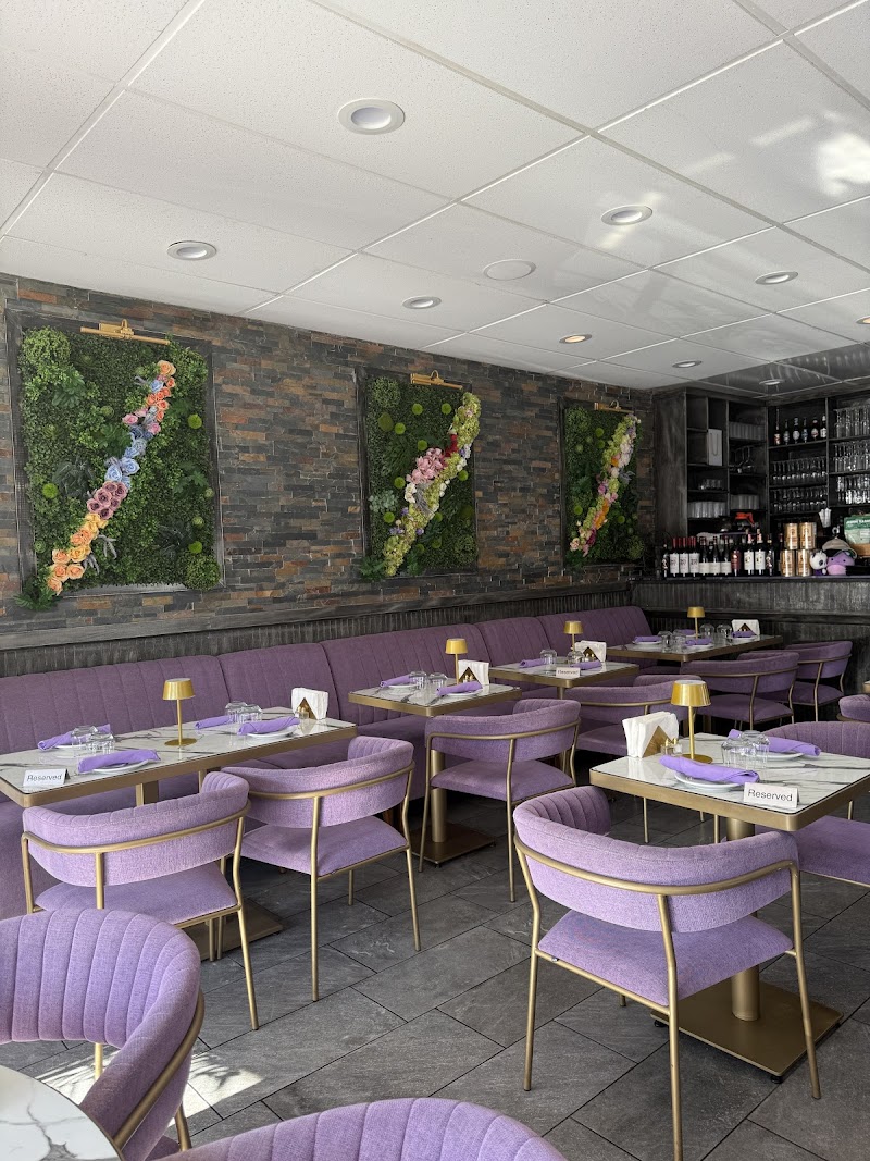 LAVENDER Cafe & Bistro photo 4